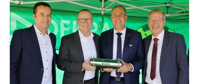 Dekra Erik Pellmann und Guido Kutschera sowie Rainer Genilke und Henrik Fischer