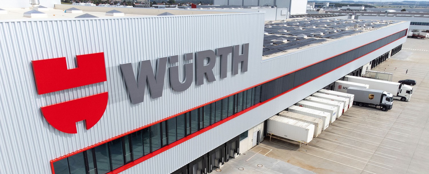 Mehr als 104.000 Behälterstellplätzen für täglich rund 48.000 zusätzliche Auftragspositionen: die Erweiterung des Würth-Vertriebszentrums West in Künzelsau-Gaisbach.