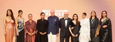 Als Executive Chairman von Pirelli war auch Marco Tronchetti Provera (5.v.l.) in bei der Vorstellung von „The Cal” 2027 in Neu-Delhi dabei.