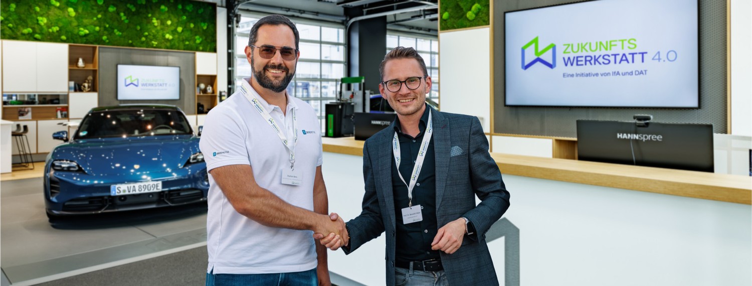 Stephan Bens von Carat (l.) und Prof. Dr. Benedikt Maier wollen mit ihrer Partnerschaft den Wandel der Branche aktiv mitgestalten.