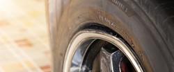 Überarbeitete Richtlinie zu Schäden an Rädern und Reifen